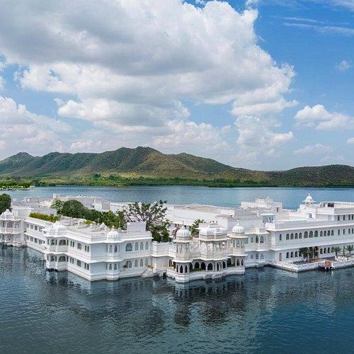 From Delhi: 9 Days Delhi Agra Jaipur with Udaipur Tour